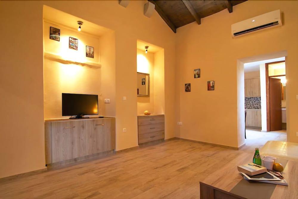 Asikiko Suites Rethymno  Exterior photo